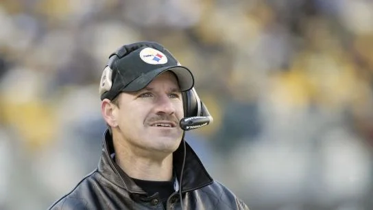 Steelers' Bill Cowher Used To Instigate Fights Between The Legendary Jerome Bettis And Joey Porter Sr.