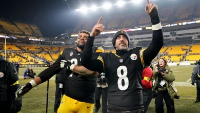 Steelers report card: Aaron Rodgers saves the day for Mike Tomlin's playoff-bound team