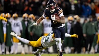 Stocks dragged down by financials and hyperscalers