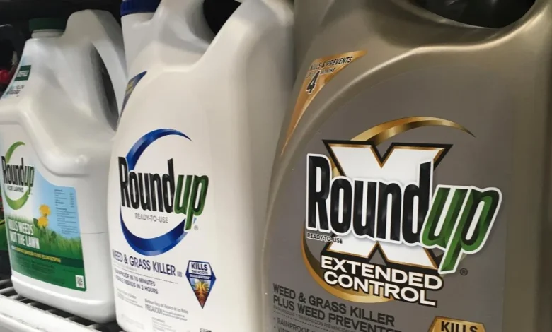 Supreme Court may block thousands of lawsuits over Monsanto's weed killer