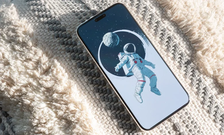 Tech News Wrap: Samsung's creaseless display, Motorola's bold CES showings, Galaxy S26 latest leaks, and more