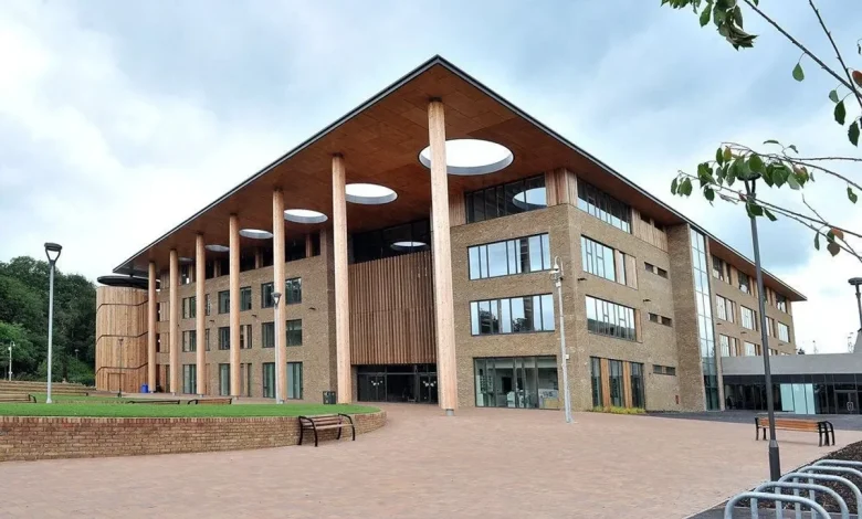Telford school remains closed amid 'heating issue'