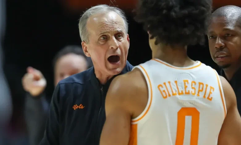 Texas travels to Knoxville to face No. 21 Tennessee