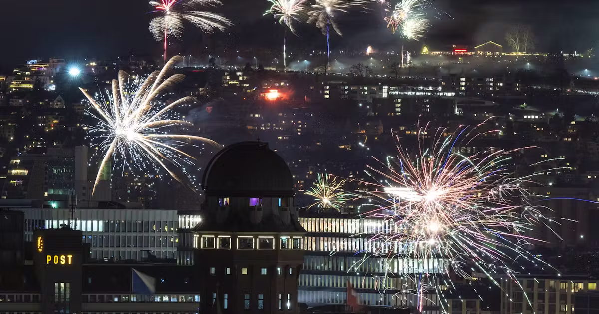 That's why there are bangs everywhere at the same time on New Year's Eve