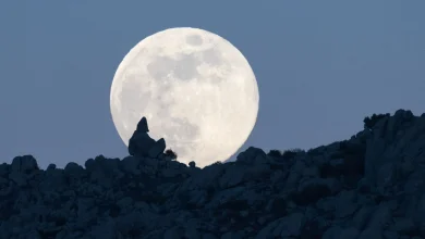 The 1st full moon of 2026 rises tonight! Here's what to expect from January's supermoon Wolf Moon