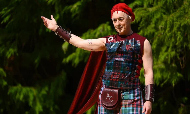 The Traitors forced to issue "please don't cyberbully anybody" message to fans