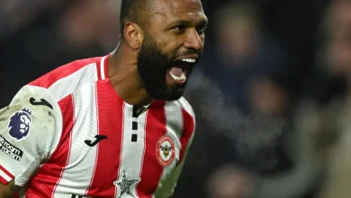 Thiago eyes Brazil squad after rise from bricklayer to record-breaker