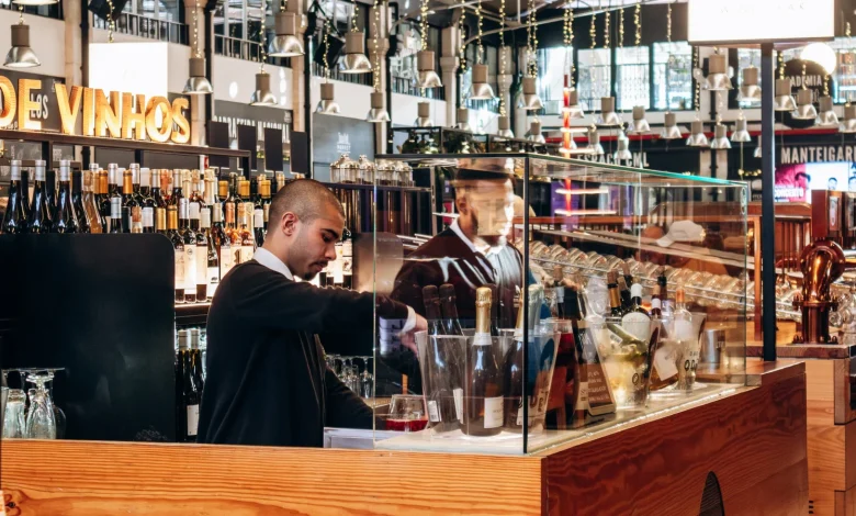 This Food Hall Chain Is Shutting Down Its Chicago And Boston Markets