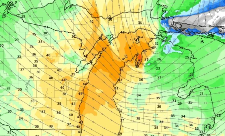 Timeline on near-blizzard conditions, Winter Weather Advisory expanded into eastern Michigan
