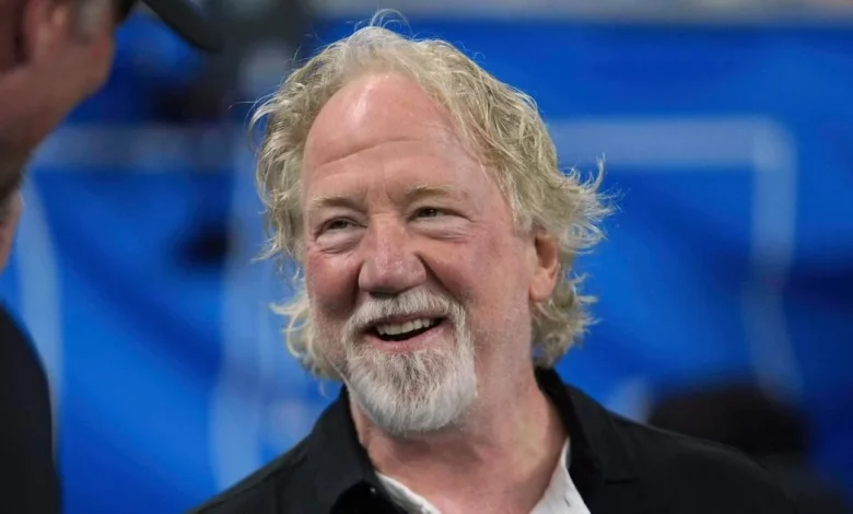 Timothy Busfield surrenders in New Mexico amid child sex abuse case