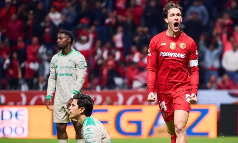 Toluca remonta y vence al Santos Laguna