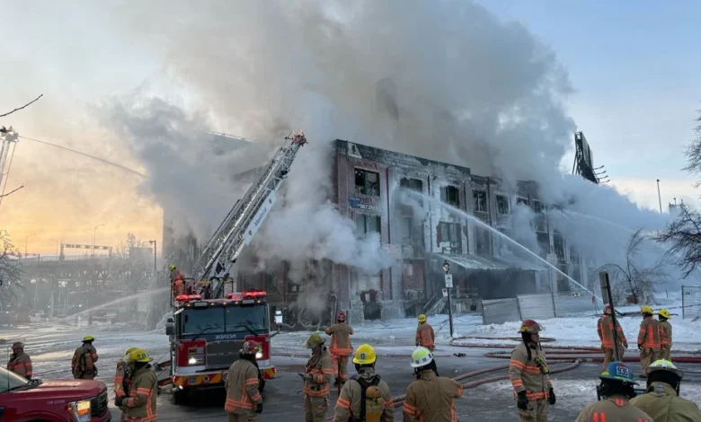 Transport en direct | Le pont Jacques-Cartier fermé en raison d’un incendie dans un immeuble