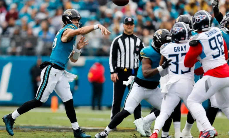 Trevor Lawrence Shines, Sets Franchise Record on Daughter’s Birthday