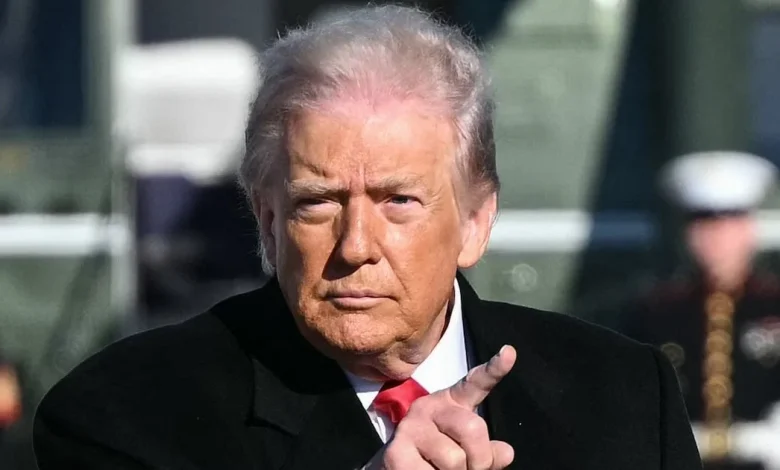 Trump Blindsides Republican Not Running With Endorsement