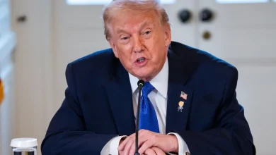 Trump Calls for One-Year Cap on Credit Card Rates at 10%