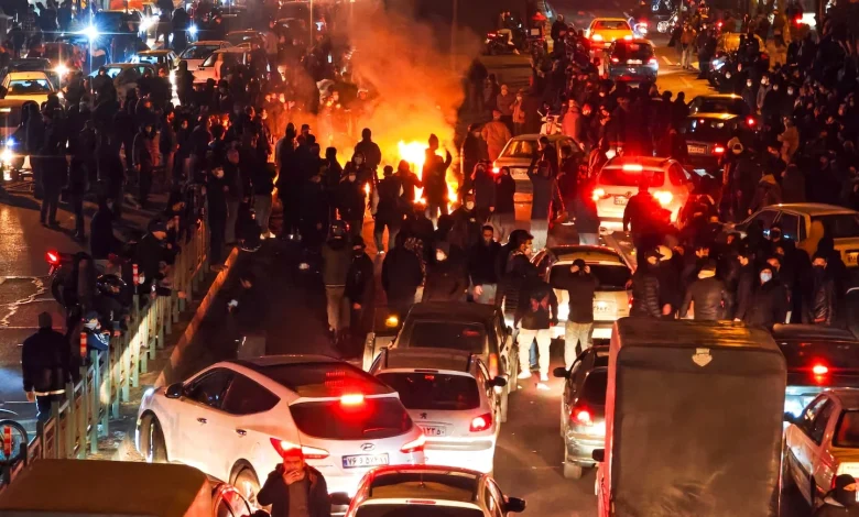 Trump encourages Iranian protesters; rights group says 2,000 killed