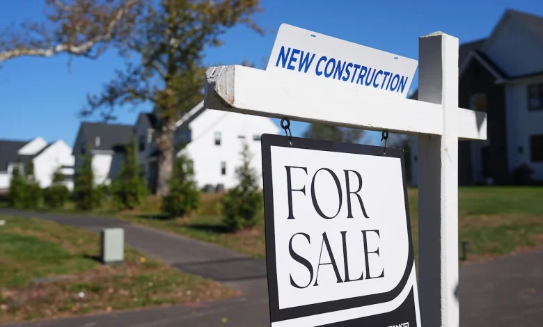 Trump says he’ll ban large investors from buying homes, with few details - The Washington Post