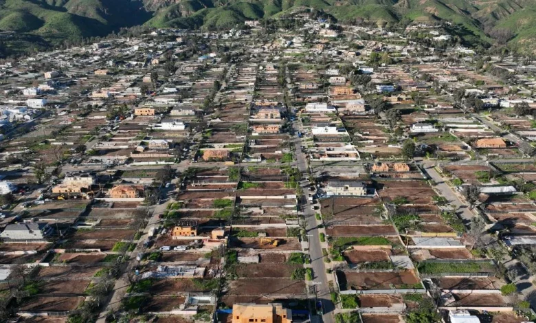 Trump signs executive order to 'preempt' permitting process for fire-destroyed homes in L.A.