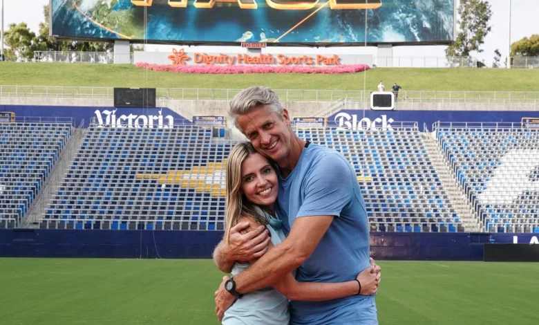 Try an ‘airport divorce’ if you want to stay a happy couple - The Washington Post