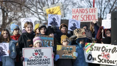 Twin Cities families band together to support kids during ICE surge - MPR News