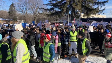 Twin Cities students walk out, decry ICE as surge continues - MPR News