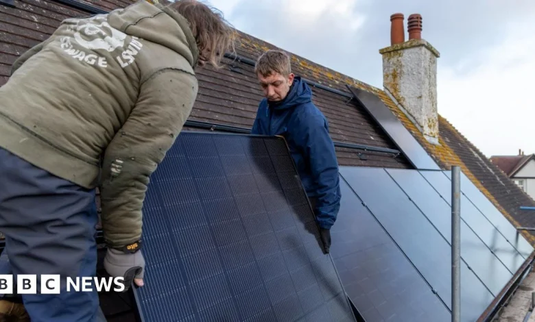 UK households to get £15bn for solar and green tech to lower energy bills