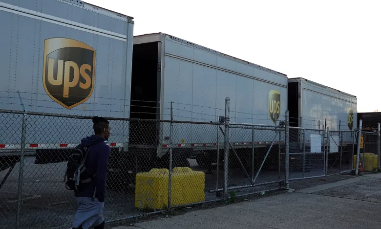 UPS will slash 30,000 jobs amid ongoing split with Amazon