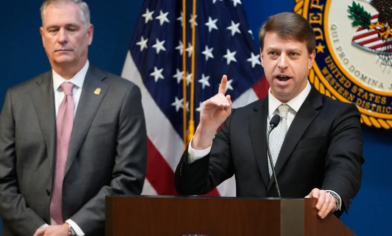 US authorities arrest 18-year-old accused of plotting ISIL-inspired attack | Crime News