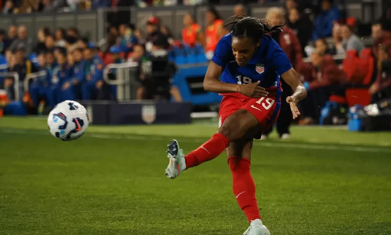 USWNT great Crystal Dunn announces retirement at age 33