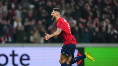 Un but de Giroud, une victoire et une qualif' : Lille sourit enfin