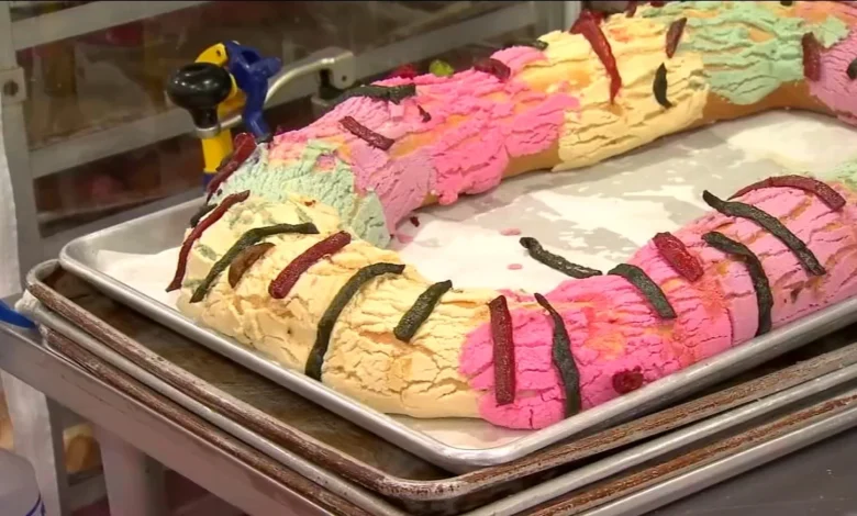 Valley families celebrate Three Kings Day with Rosca de Reyes