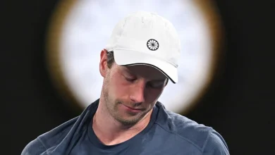 Van de Zandschulp verliest in drie sets van geïrriteerde Djokovic op Australian Open