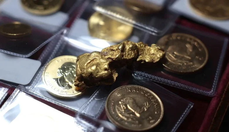 Velvet-rope security lines and grandpa’s heirlooms: Inside the rush to sell gold and silver