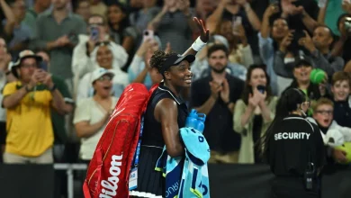 Venus Williams makes Australian Open history, falters late in loss