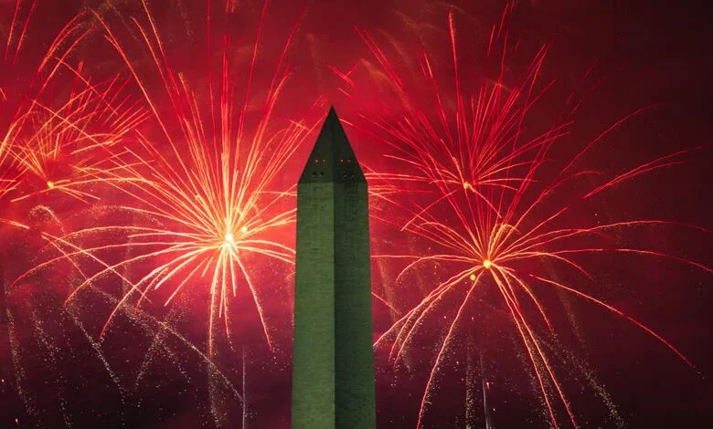 WATCH LIVE: New Year’s Eve fireworks and Washington Monument light show