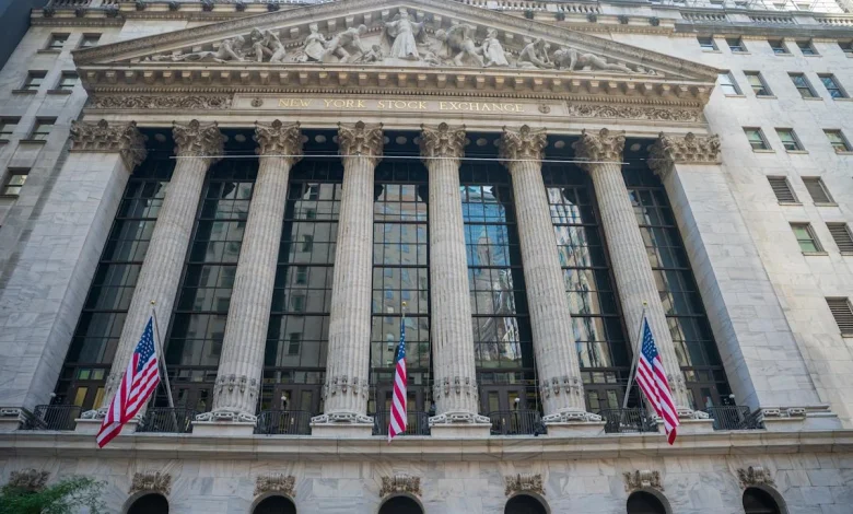 Wall Street carries big expectations after best run since 2009