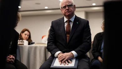 Walz drops bid for reelection as Minn. governor while Klobuchar considers run