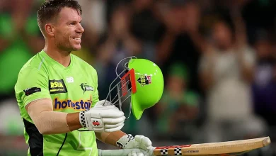 Warner's 130 in vain as Hurricanes blitz Thunder in Big Bash