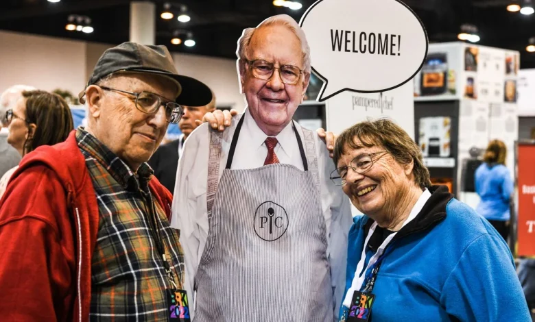 Warren Buffett officially retires as Berkshire Hathway’s CEO : NPR