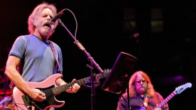 Warren Haynes Pays Tribute to Bob Weir: 'The Missing Link'