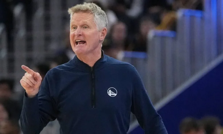 Warriors head coach Steve Kerr ejected after heated exchange over no-call