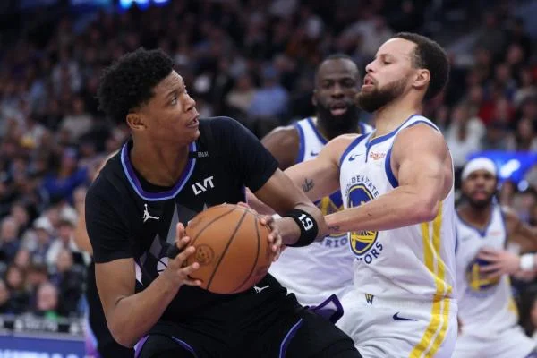 Warriors post season-best point total in 140-124 win over Jazz