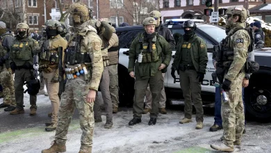 Was ICE agent Jonathan Ross injured in the Minneapolis incident?