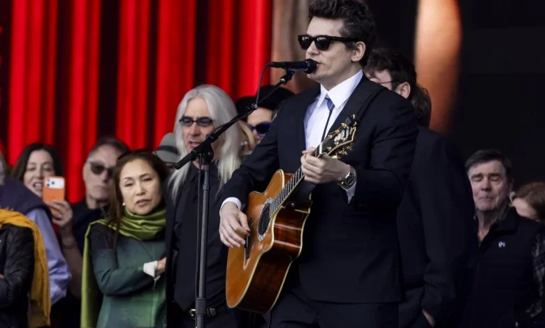 Watch John Mayer's Moving Tribute to Bandmate Bob Weir