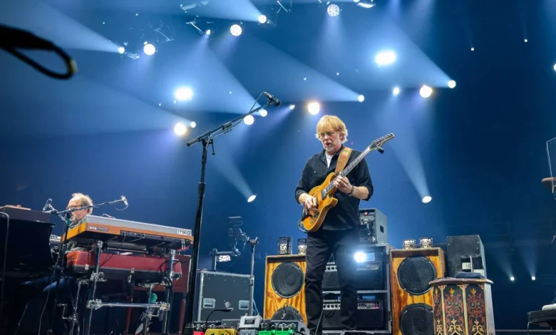 Watch Phish Ring In The Near Year By Playing Prince's 'Cream' at MSG