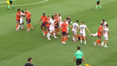 Wellington Phoenix vs Brisbane Roar: Carlo Armiento Red Card Sparks Chaos After Early Eze Strike