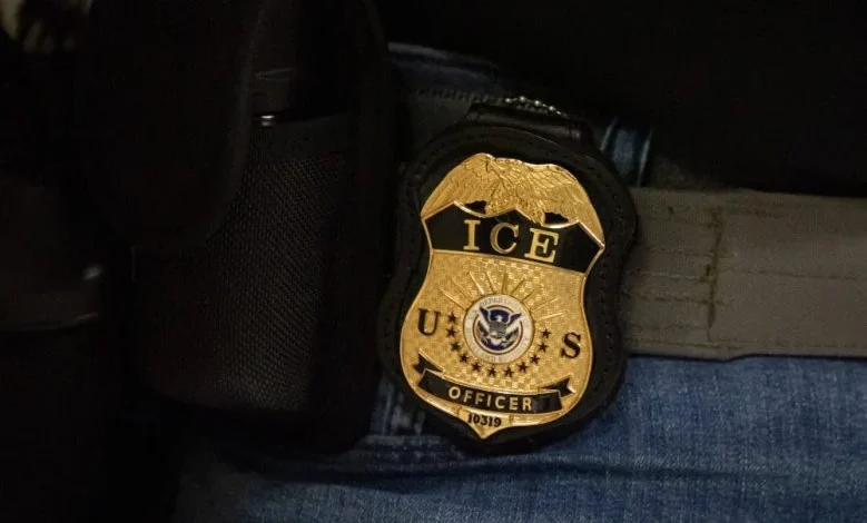What are my rights when interacting with immigration agents?