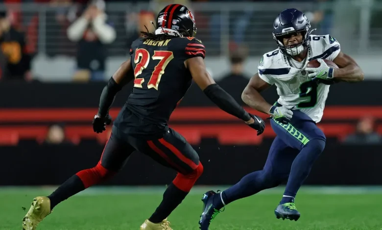 What channel are Saturday NFL games tonight? TV schedule, what teams play today, how to watch live