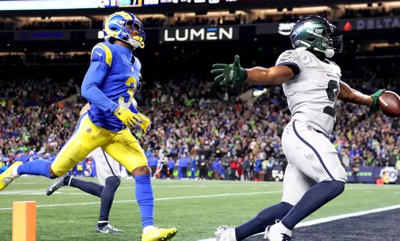 What channel are Sunday NFL games today? TV schedule, time, watch Broncos-Patriots, Seahawks-Rams