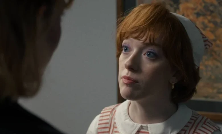 What happened to Robin's girlfriend Vickie in Stranger Things?